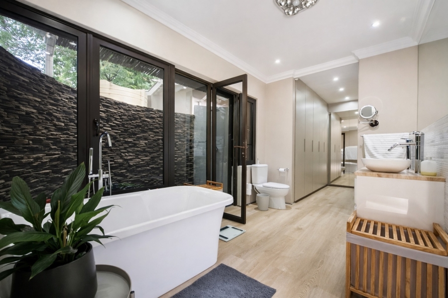 6 Bedroom Property for Sale in Cashan North West